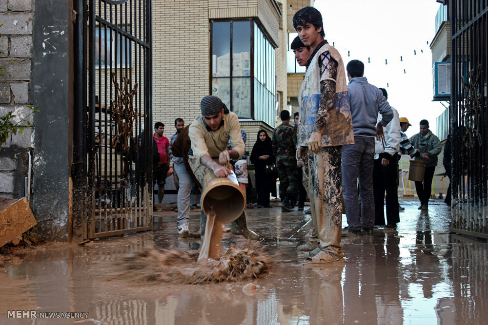 امداد رسانی به مناطق سیل زده شهرستان جهرم