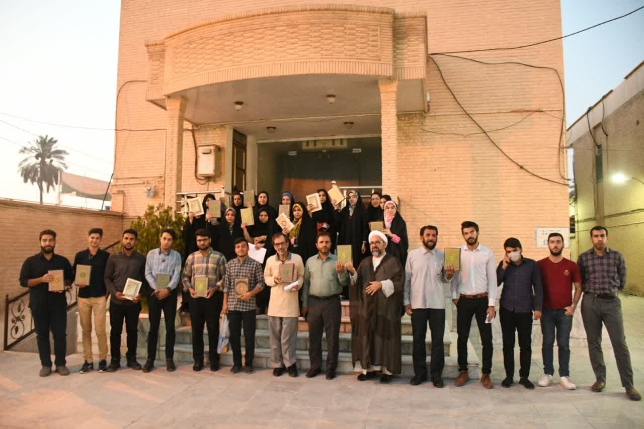تجمع دانشجویان جهرمی در اعتراض به هتک حرمت قرآن کریم در سوئد